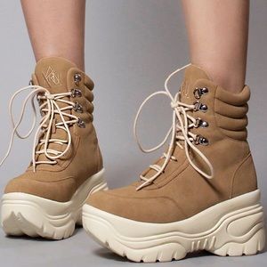 Matrixx Hi - Tan Platform Sneakers